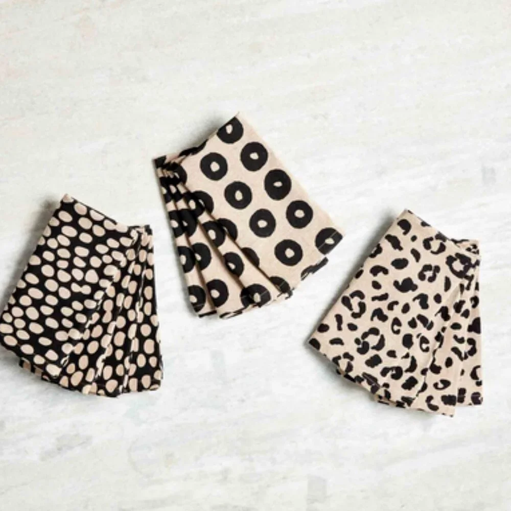 Mud Pie Black with Tan Dots Napkin Set (Four)/NWT